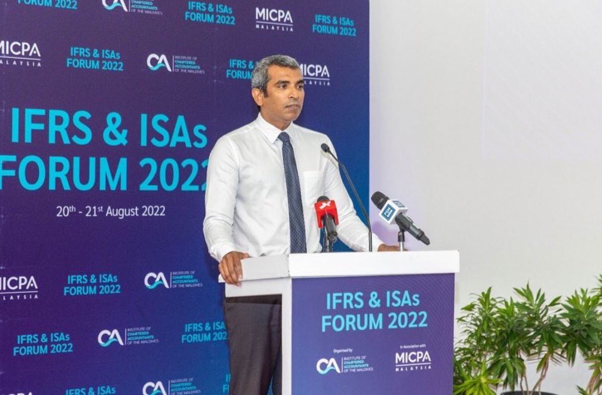 މާލީ ރިޕޯޓްތައް ތައްޔާރުކުރާއިރު ބައިނަލްއަޤްވާމީ މިންގަނޑުތަކަށް އަމަލުކުރުން މުހިއްމު: އޮޑިޓަރ ޖެނެރަލް