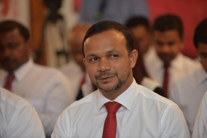 ދައުލަތުގެ ކުންފުނިތައް ކޮޅަށްޖެހޭނެ ގާބިލު ކެންޑިޑޭޓަކީ ޤާސިމް: އަލީ ހުސައިން