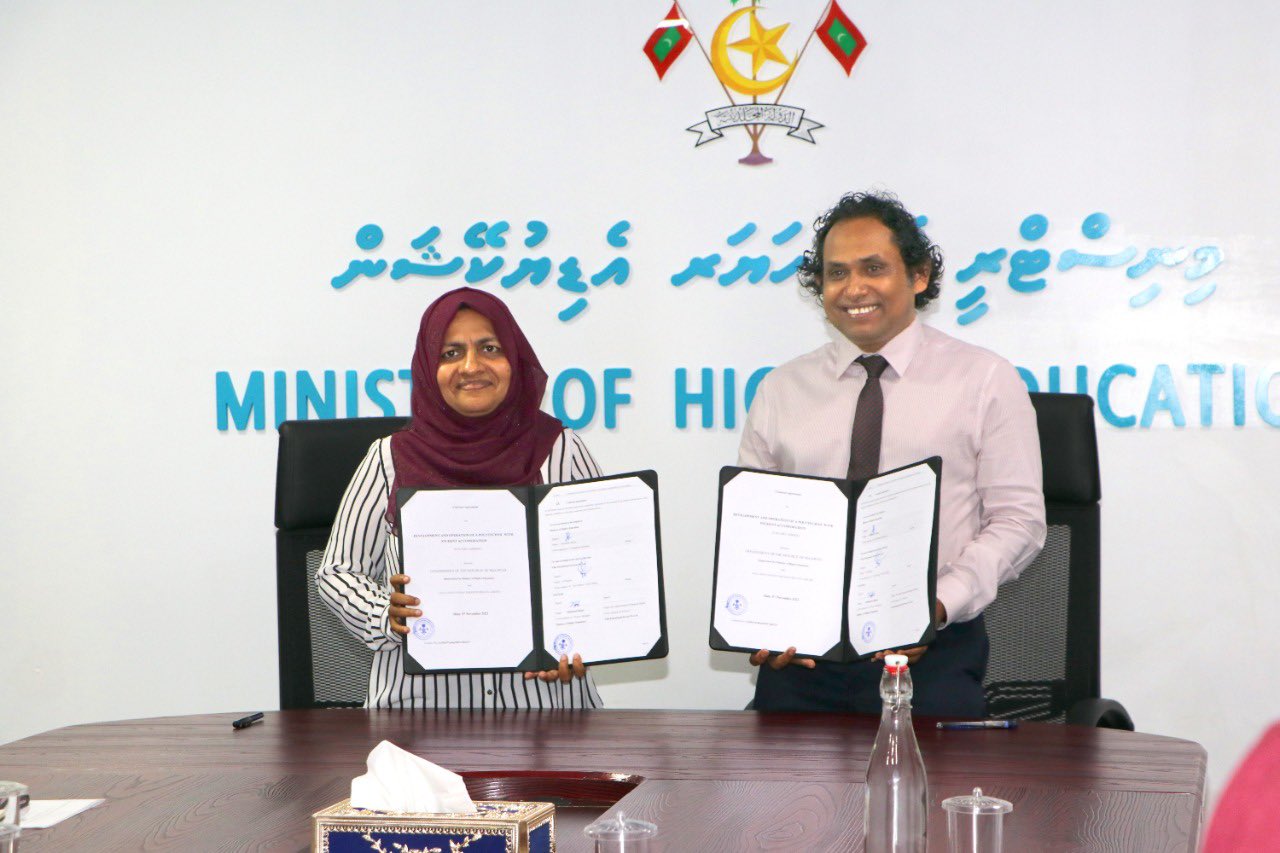 ތުލުސްދޫގައި ޕޮލިޓެކްނިކެއް ހިންގަން ވިލާއަށް