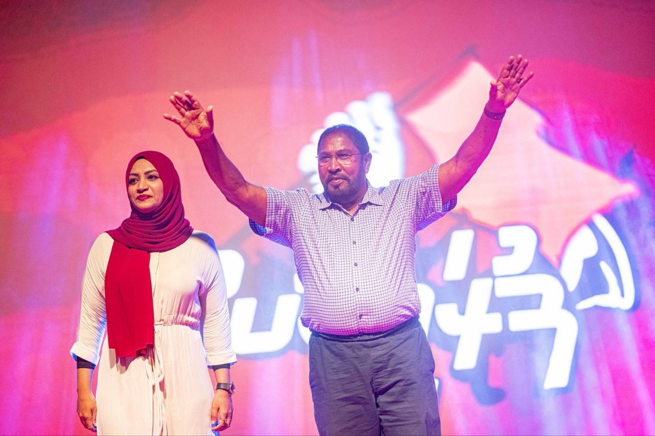 ގައުމާއި ރައްޔިތުންނަށް ހަމަނޭވާލެވޭނެ މަގު ހޯދައިދޭނަން; ރައްޔިތުން ފުރުސަތުދީ: ޤާސިމް