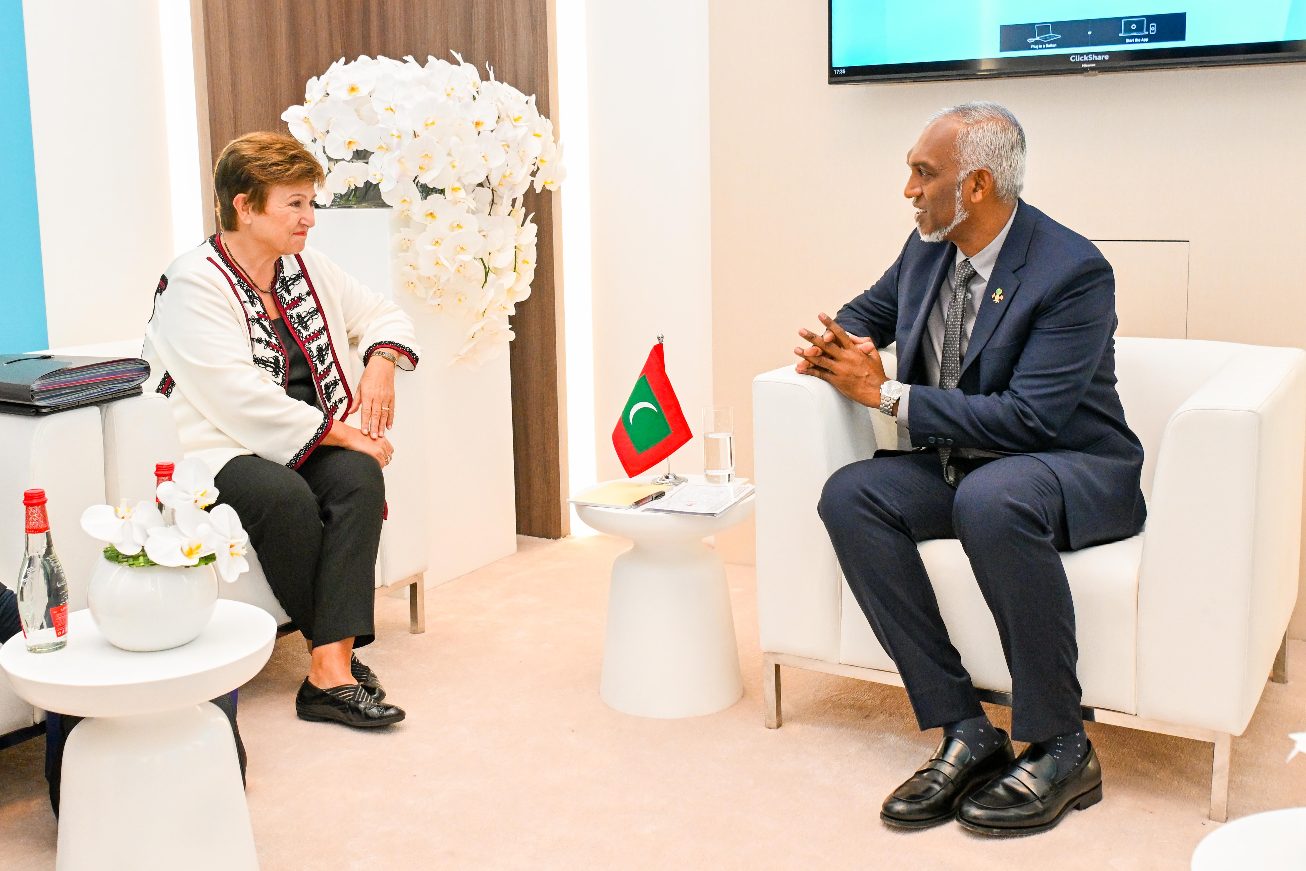 ރައީސް މުއިއްޒުގެ ލީޑަރޝިޕް އުސޫލުތަކަށް އައިއެމްއެފުގެ ތައުރީފު