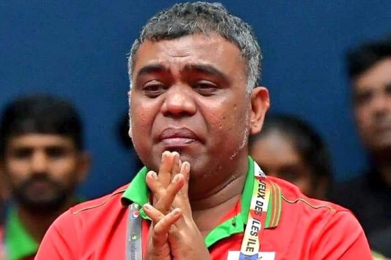 މަރޭގެ އާދޭސް: ސިޔާސީ އެނބުރުންތަކަށް ކުޅިވަރު ނުވައްދާ