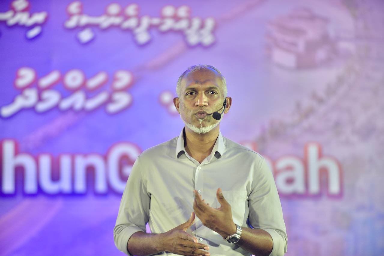 ރާއްޖެއިން ބޭރަށް ނުގޮސް ފަރުވާ ހޯދޭ ފެންވަރަށް ދަރުމަވަންތަ ތަރައްގީކުރާނަން: ޑރ. މުޢިއްޒު