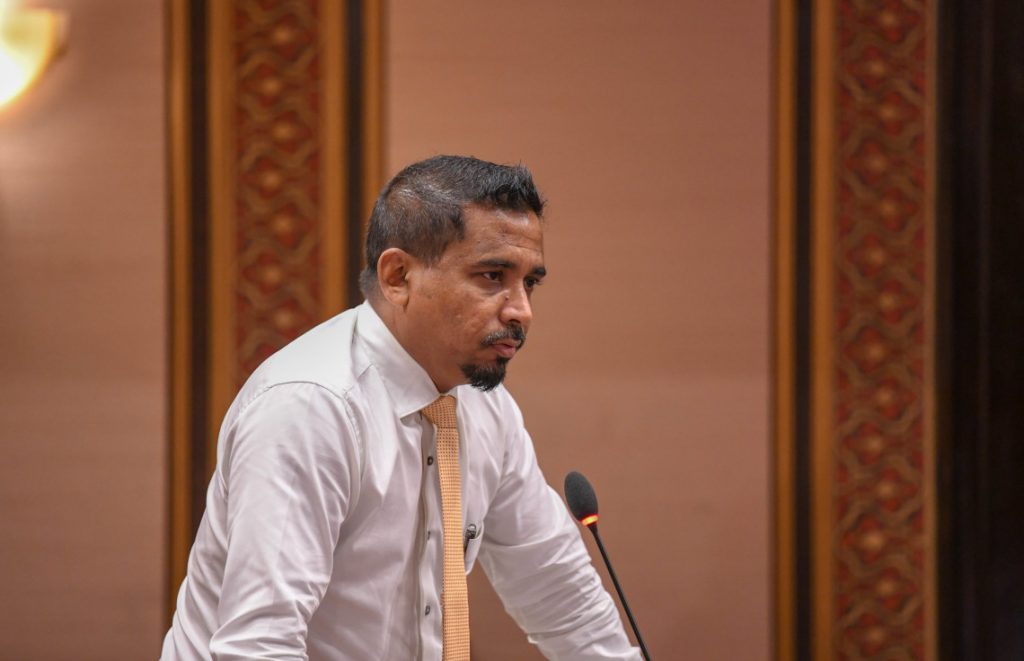 ހޫނުފެނަށް ވެއްޓުމުން އިކްރާމް ވިދާޅުވީ ފާޅުކުރެއްވީ އަމިއްލަ ހިޔާލެއް ކަމަށް