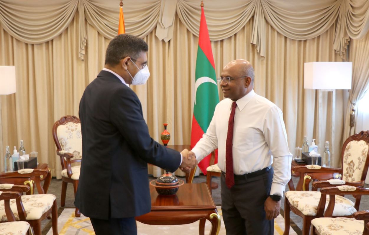 މިނިސްޓަރ ޝާހިދާއި އިންޑިއާ ސަފީރު ބައްދަލުކުރައްވައިފި