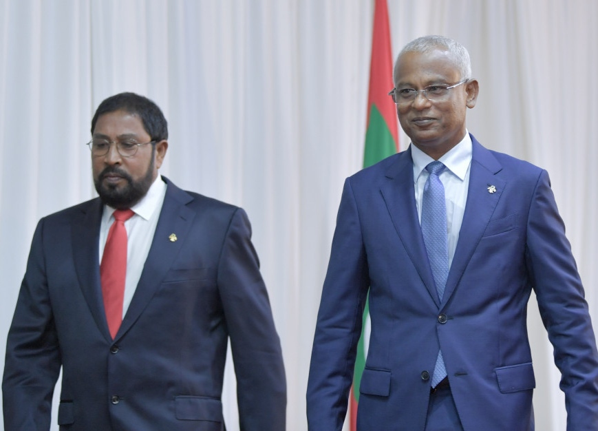 2 ކެންޑިޑޭޓުން ސަރުކާރުގައި ތިބެގެން ކުރިއަށްދާން ދަތިވާނެ: މިއުވާން