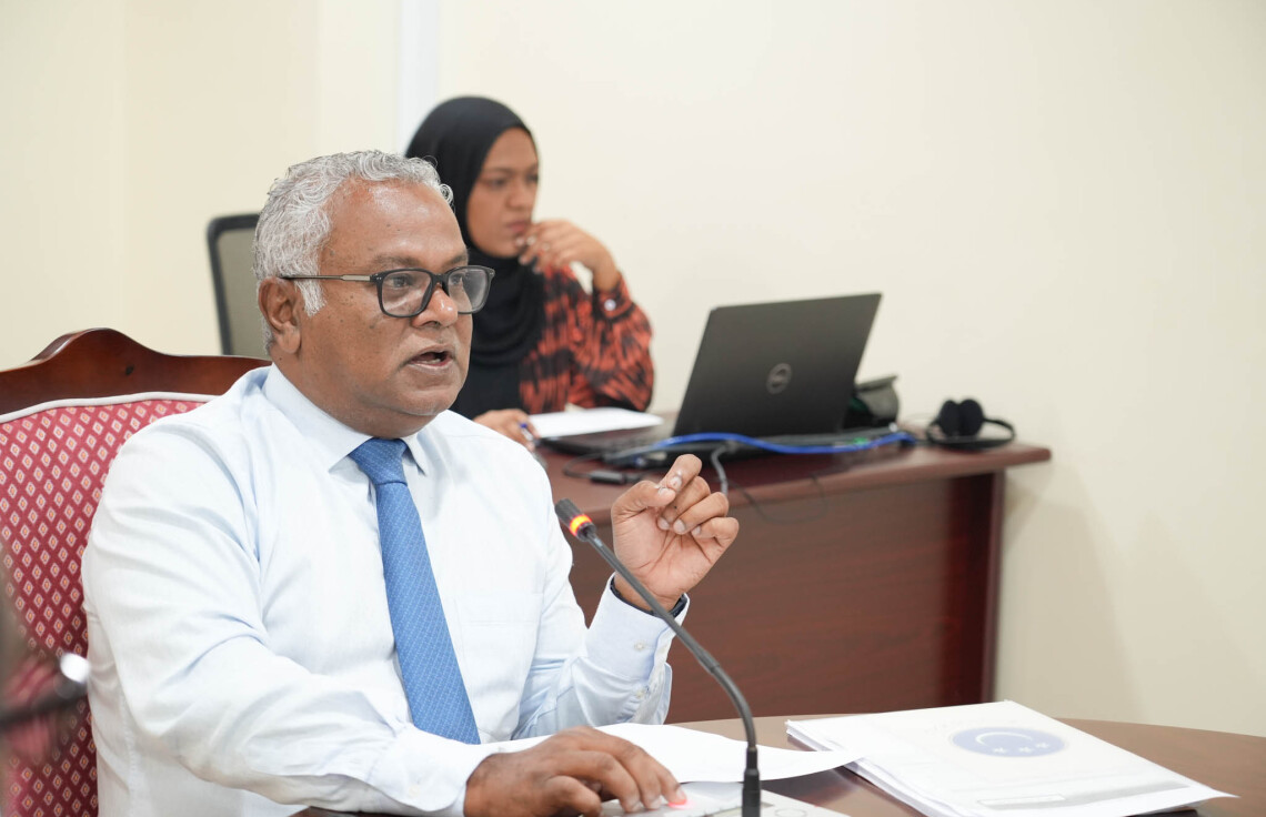 ކައުންސިލަރުންގެ މުސާރަ 33 އިންސައްތަ ބޮޑުކުރަން ކޮމިޓީން ލަފާދީފި