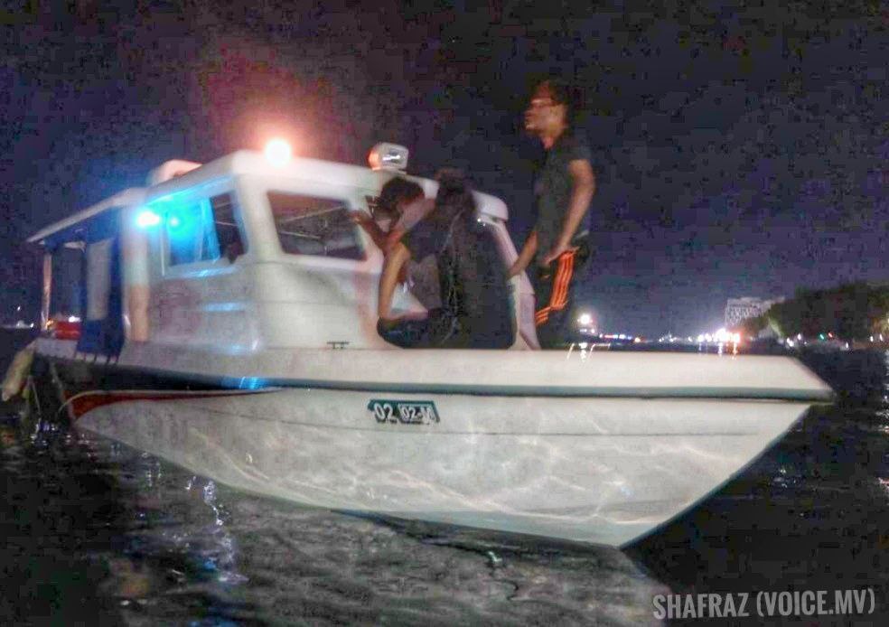 ބޮމުގެ ހަމަލާދިނުމުގެ ހަފްތާއެއްހާ ދުވަސްކުރިން ތުހުމަތުކުރެވޭ ބަޔަކާ ފުލުހުންނާ ދިމާވި!