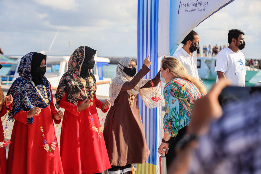 ހޯމް ސްޓޭއަށް ރަޖިސްޓްރީކުރާ ތަންތަނުގެ ފެނާއި ކަރަންޓް ގާއިމްކޮށްދިނުމަށް ބޮޑުލުޔެއް