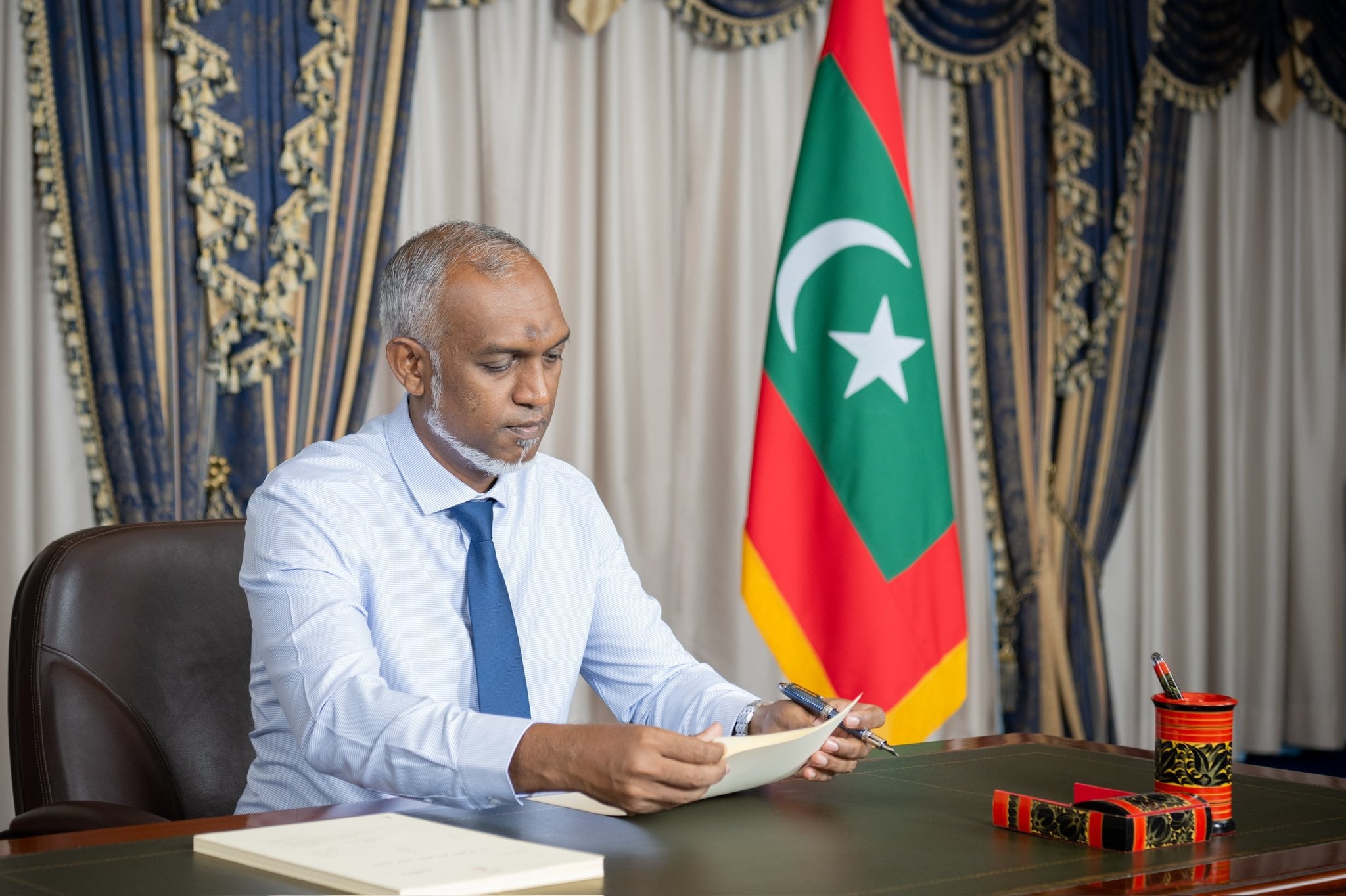 ރަނގަޅު ފެންވަރެއްގައި ޞިއްޙީ ޚިދުމަތް ދިނުމަށް ގާނޫނަށް ގެނައި އިސްލާހު ރައީސް ތަސްދީގުކުރައްވައިފި