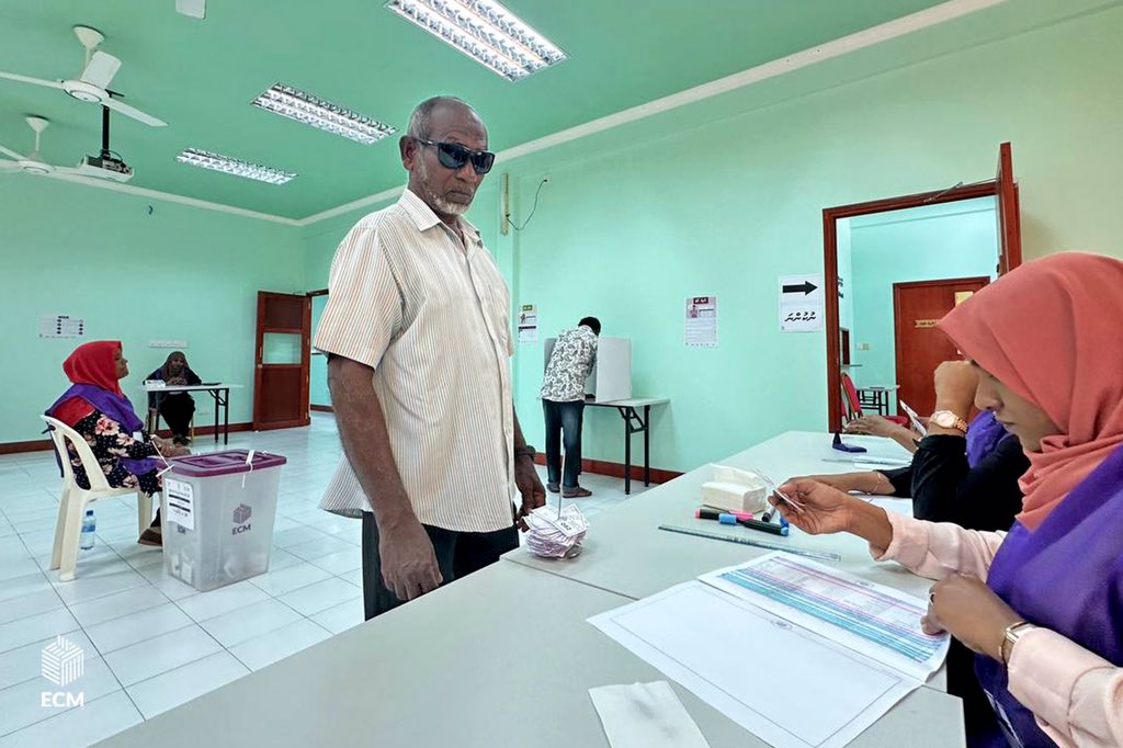 މާލޭ ސިޓީ ކައުންސިލް ހިމެނޭގޮތުން ހަ ކައުންސިލަރުން އިންތިޚާބު ކުރުމަށް ވޯޓުލުން ފަށައިފި