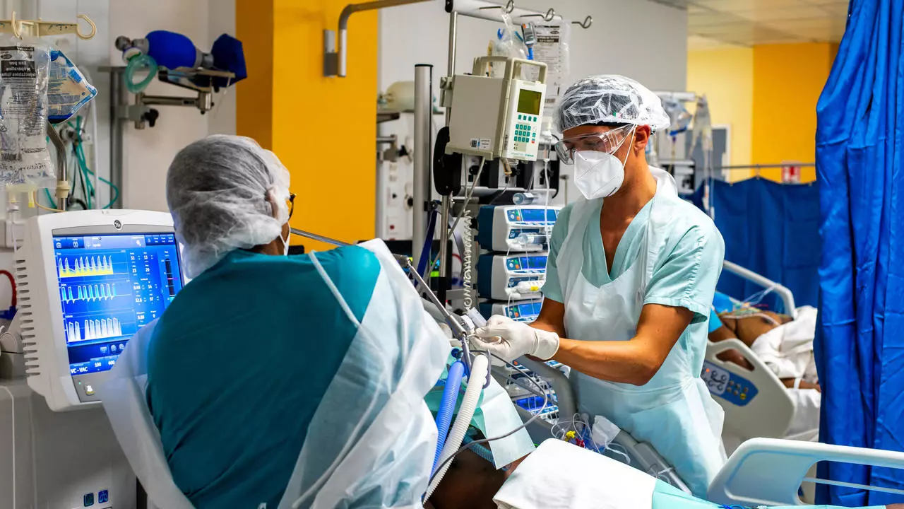 ފްރާންސްގައި ކޯވިޑްޖެހޭ މީހުންގެ އަދަދު އެތައް ގުނައެއް މައްޗަށް