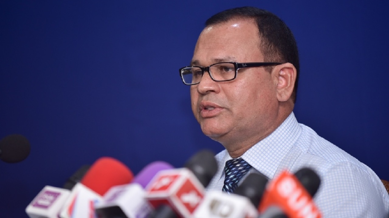 ކަރަންޓު ސަބްސިޑީ ކަނޑާލީ ސަރުކާރުގެ ރަޙުމެއް ނެތުމުން - އާދަމް ޝަރީފް