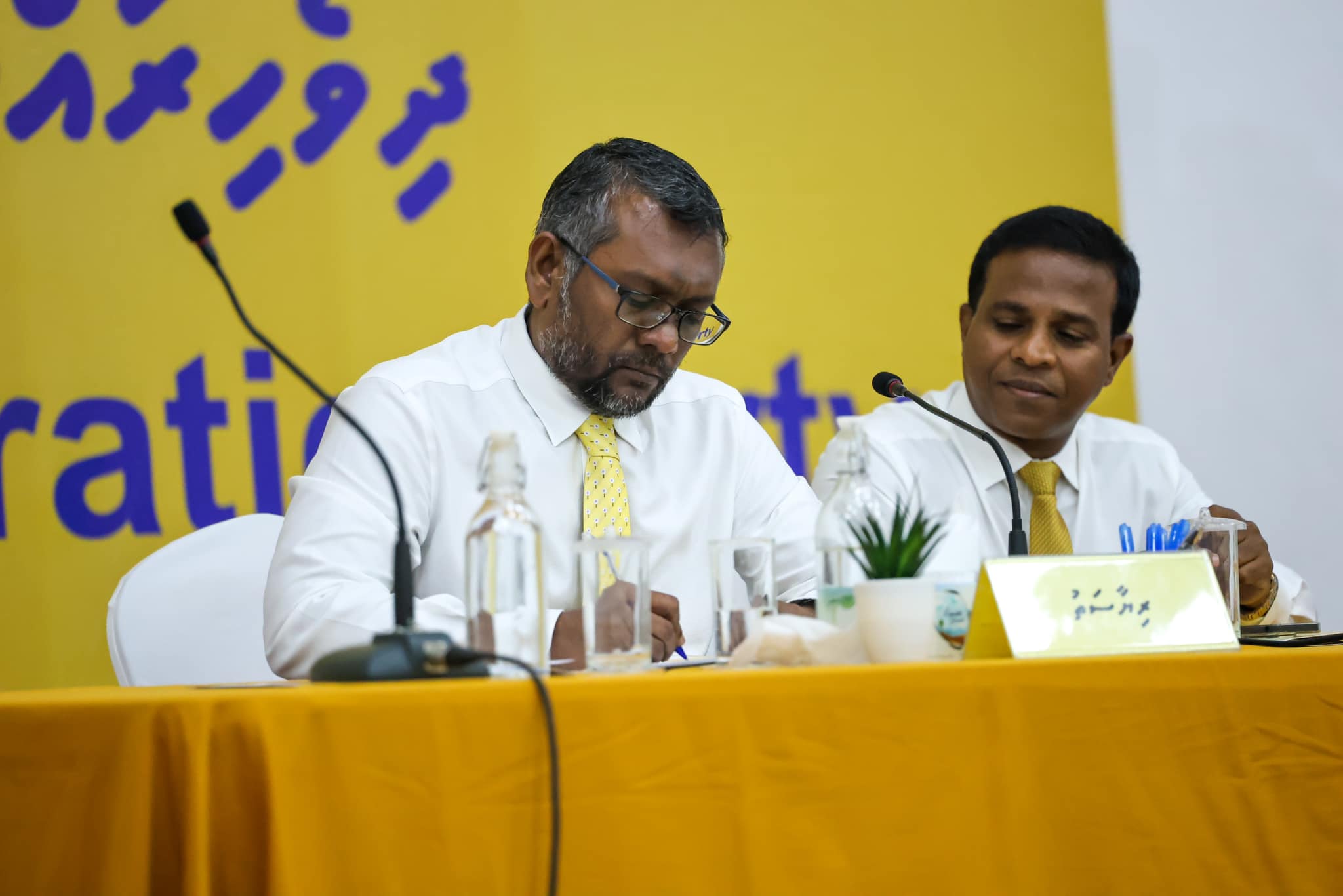 ކުރިއަށް އޮތް މަޖިލީސް އިންތިޚާބުގައި ވާދަ ނުކުރަށްވާނެ ކަމަށް ފައްޔާޒް ވިދާޅުވެއްޖެ