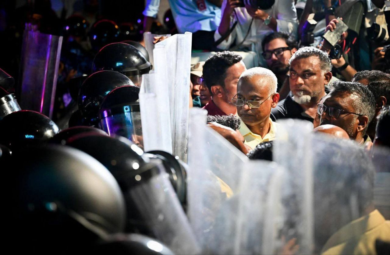 އެމްޑީޕީގެ ތުހުމަތެއް: މުޒާހަރާގެ ބައިވެރިން ވަޒީފާތަކުން ކަނޑަނީ