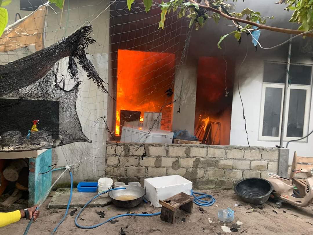 އިހަވަންދޫ ގެއެއްގައި ރޯވެ، ބޮޑެތި ގެއްލުންތަކެއް!