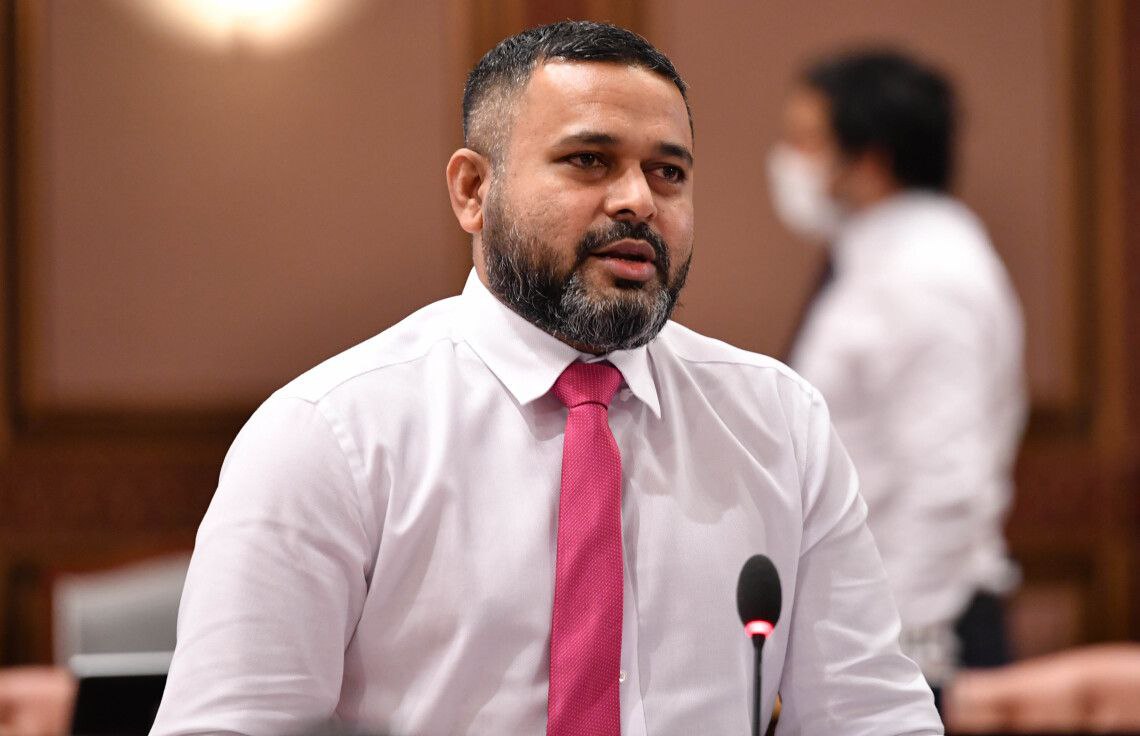 މިިދިޔަ ސަރުކާރުގެ ފުރަތަމަ 100 ދުވަހުގެ ވައުދުވެސް ނުފުއްދާ: މިނިސްޓަރ ޝިޔާމް