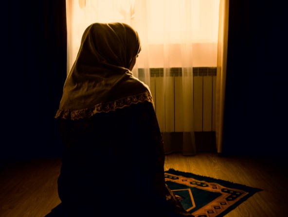 65 އަހަރުވުމުން އައިޑީ ކާޑު އަލުން އާކުރަން ނުޖެހޭ ގޮތް ހަދަނީ