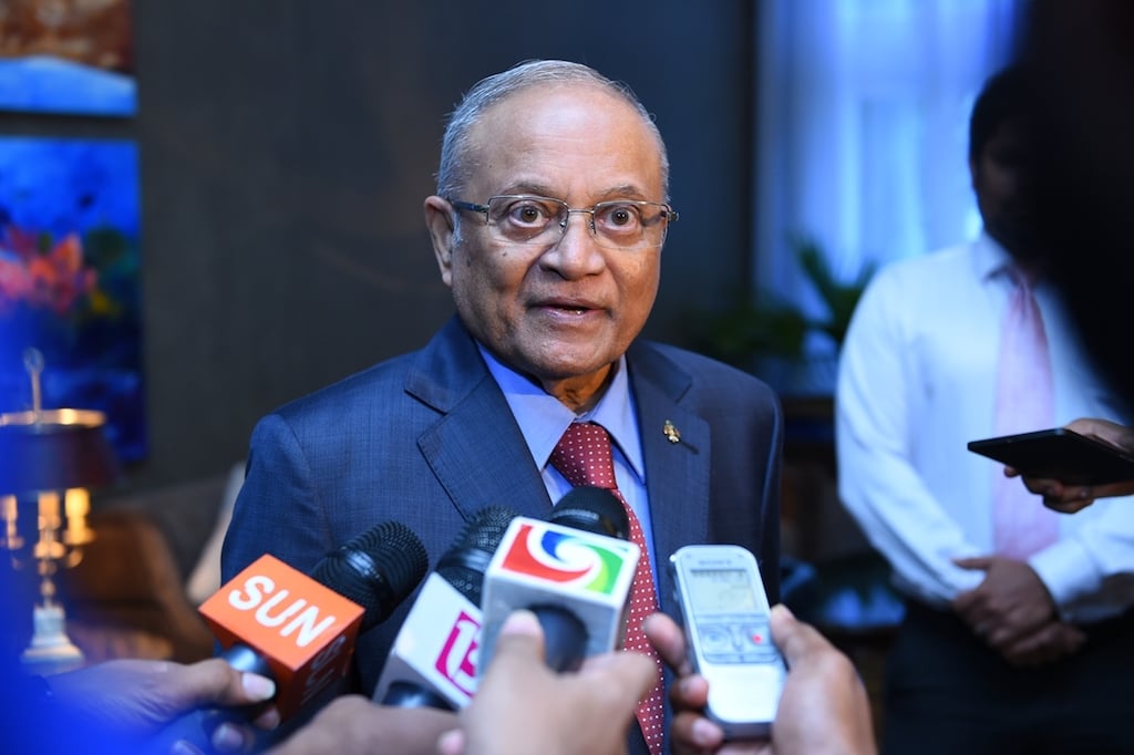 ރައީސް މައުމޫން ރިޔާސީ އިންތިޚާބަށް؛ ރައީސް ކަމަށް؟!