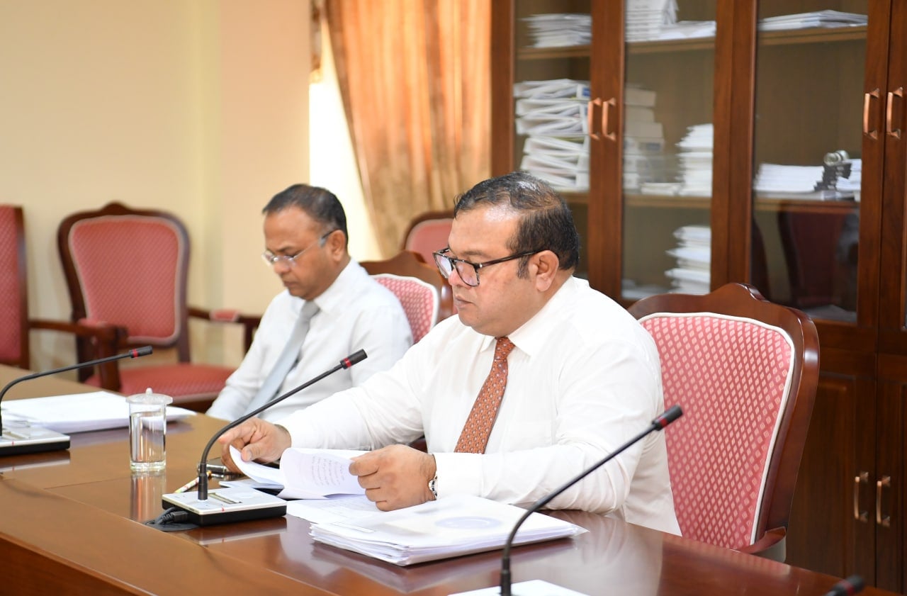 އިންޑިއާގެ އެއްބަސްވުންތަކުގައި ގޯހެއް ނެތްކަމަށް ކޮމިޓީން ނިންމައިފި