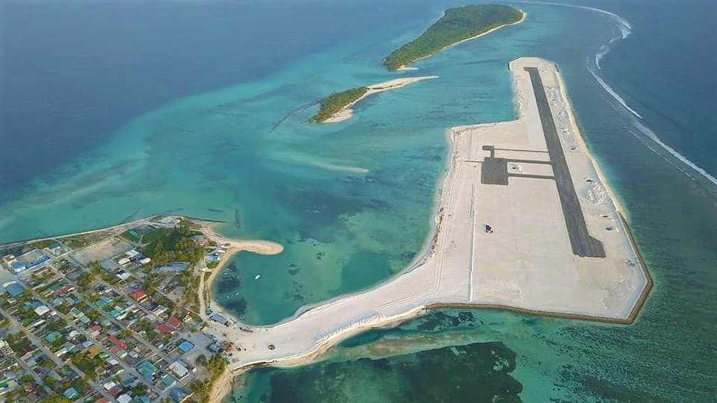 ރައީސް އިބްރާހީމްގެ ސަރުކާރުން ތަރައްޤީކުރި ފުރަތަމަ އެއަރޕޯޓް ހުޅުވުން އަންގާރަދުވަހު