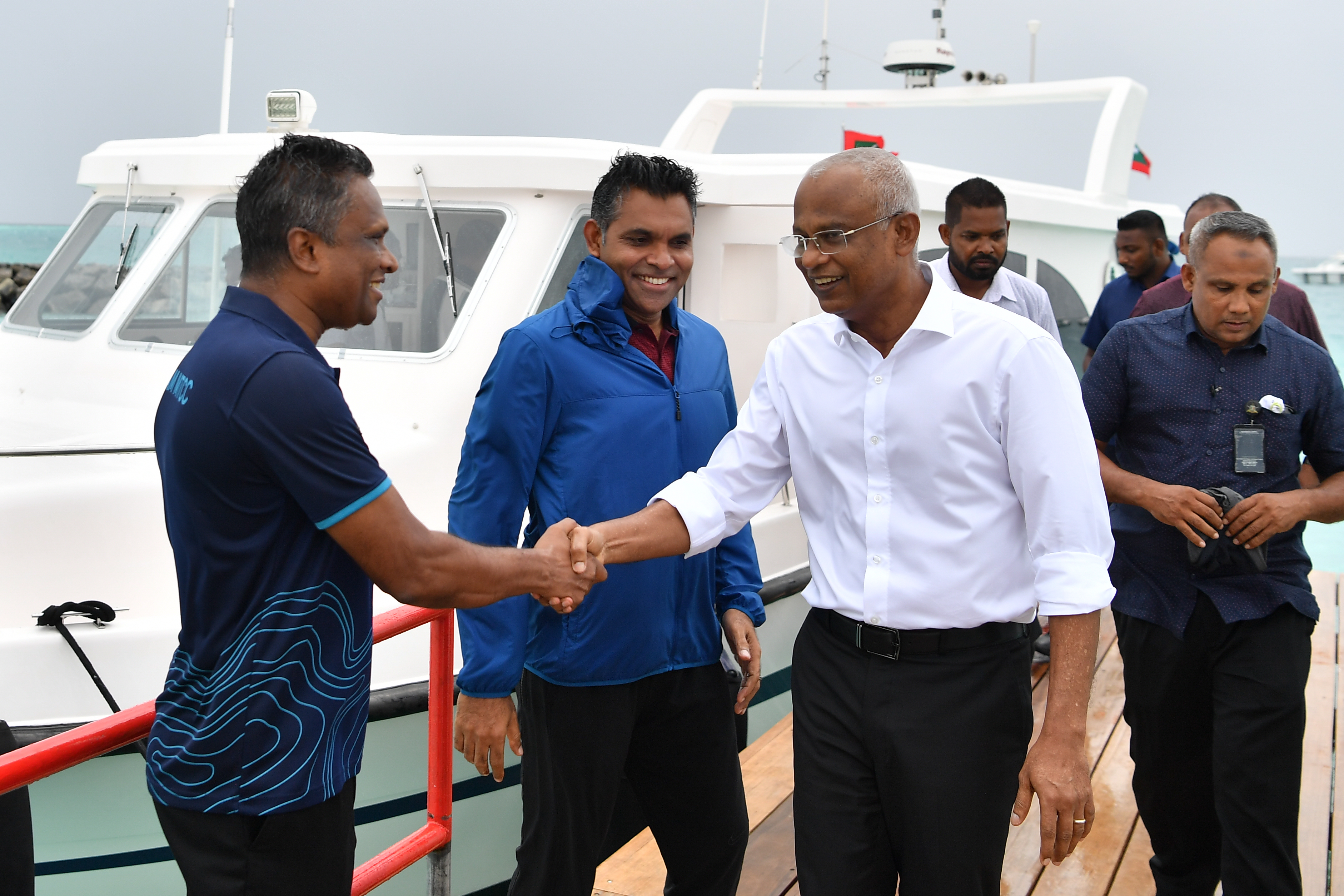 ރައީސަށް ދެވަނަ ދައުރެއް ދީފިނަމަ ގަައުމުގައި ހުރި ހުރިހާ މައްސަލަތަކަށް ހައްލު ހޯދައިދޭނެ: އާޒިމް