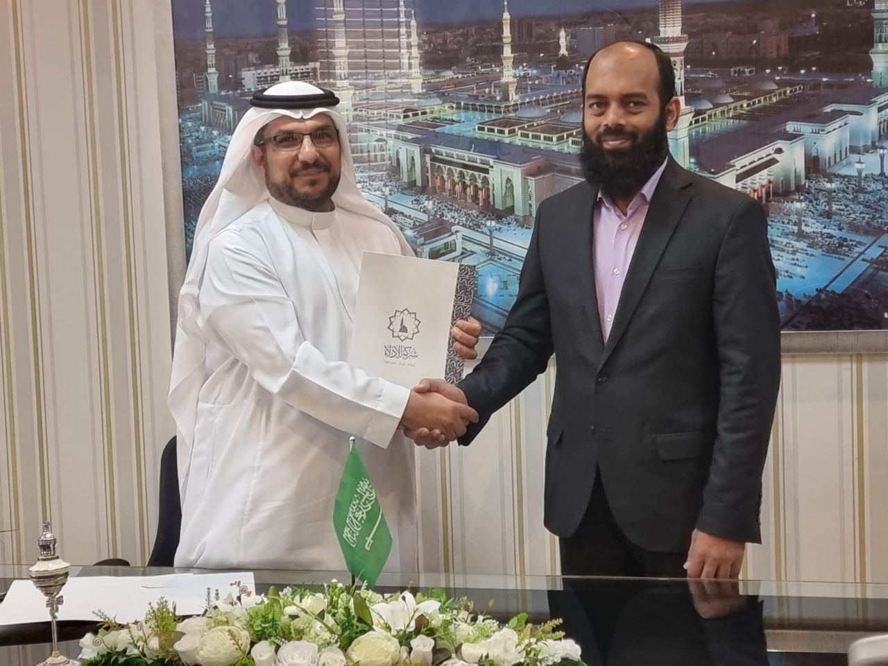 ޙައްޖުވެރިންނަށް ޚިދުމަތްދިނުމާގުޅޭ އެއްބަސްވުންތަކެއްގައި ސޮއިކޮށްފި