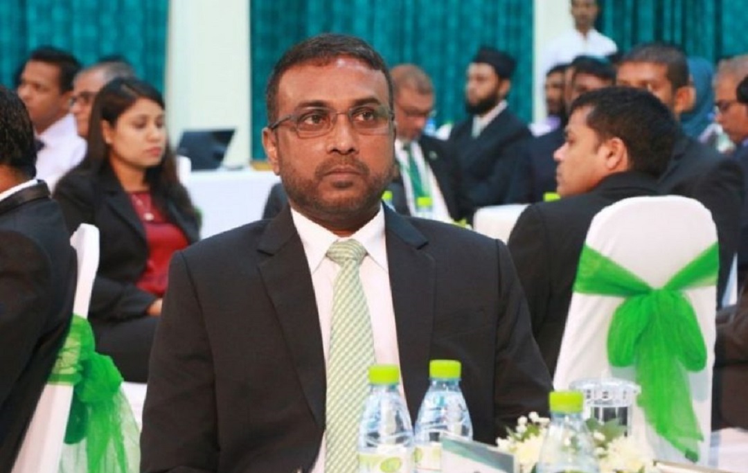 އޭސީސީގެ ކުރީގެ ރައީސް ޙަސަން ލުތުފީގެ ޕާސްޕޯޓު ހިފަހައްޓައިފި