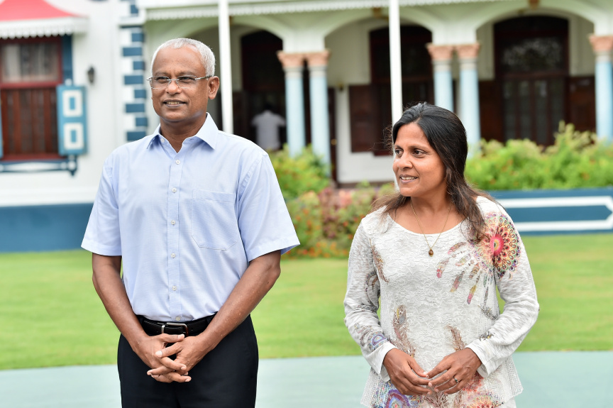 ރައީސްގެ ދެކަނބަލުން ސްރީލަންކާއަށް!