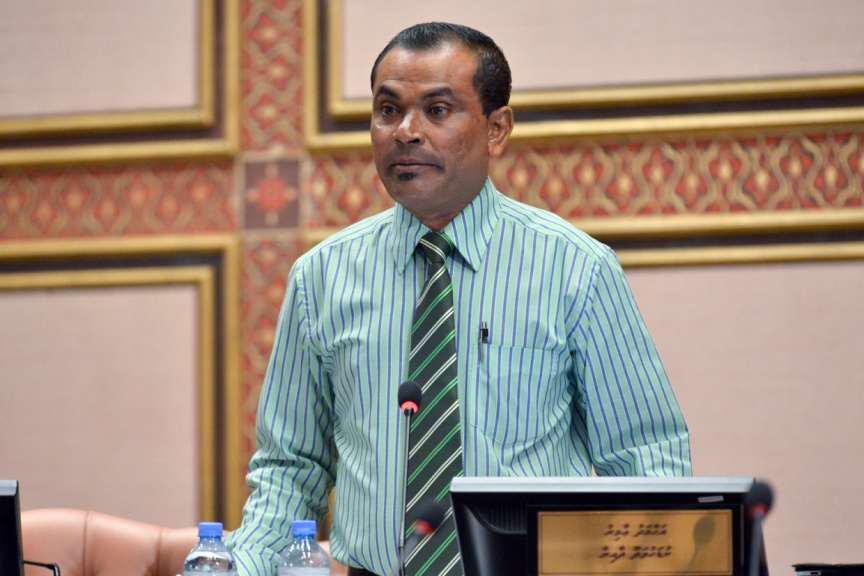 ފުލުހުންގެ އަމުރަށް ނުކިޔަމަންތެރިކަން ދައްކާފައެއް ނޯންނާނެ: އާމިރު