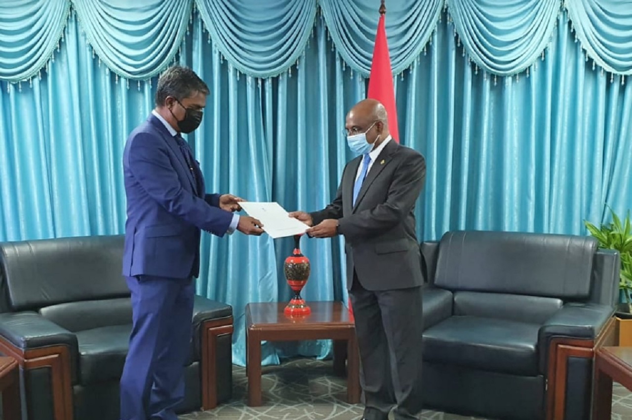 ރާއްޖޭގައި ހުންނަވާ ހަންގޭރީގެ އޮނަރަރީ ކޮންސުލަކަށް ޖަނާހް