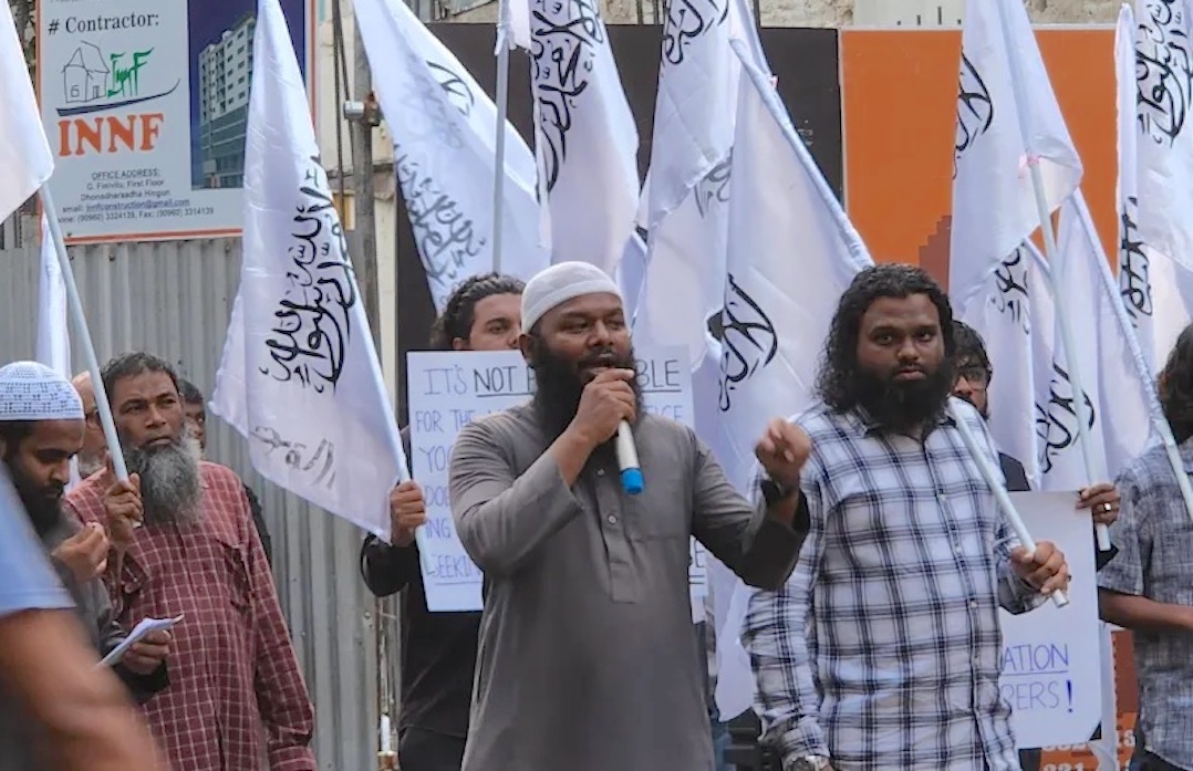 ޝައިހް ފަޟުލޫން މިރޭވެސް ފުލުހަށް ހާޒިރު ކުރަނީ