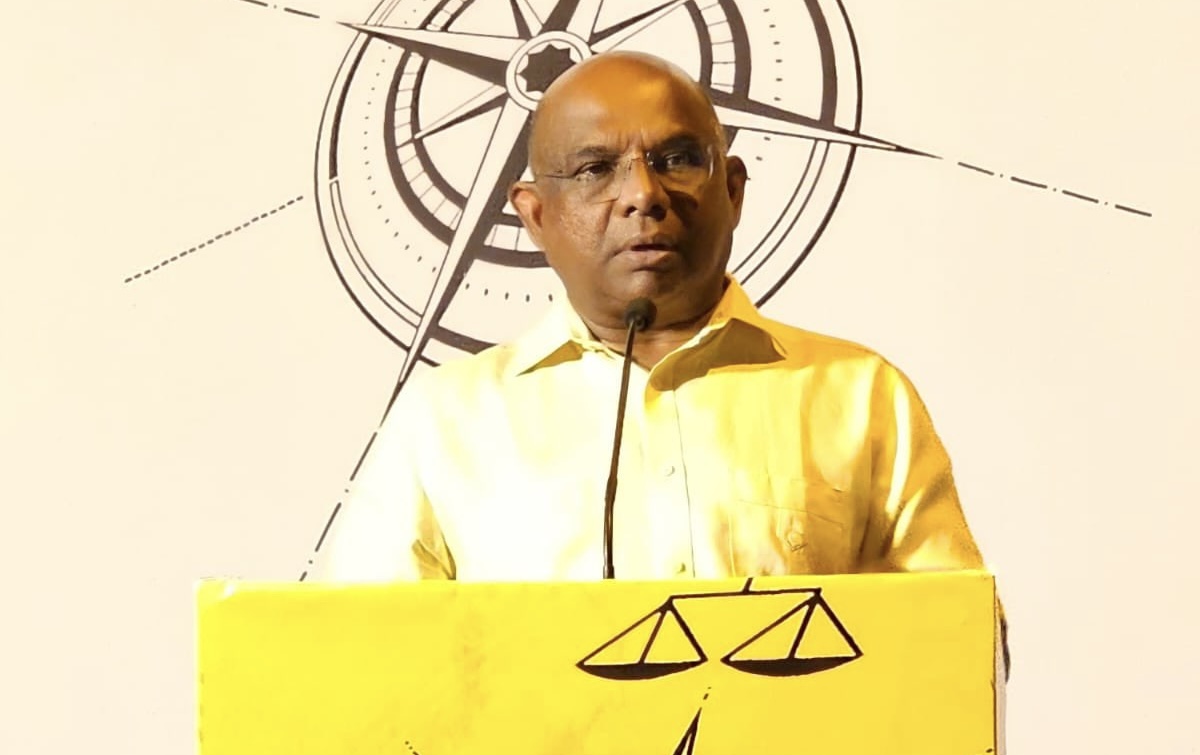 ފުލުހުން އަތުގަ އޮއްވާ އިދިކޮޅު އެކްޓިވިސްޓްގެ ފޯނުގެ ކޮންޓެންޓް ލީކުވުމަކީ ބިރުދެެއްކުމުގެ ޢަމަލެއް: ޝާހިދު