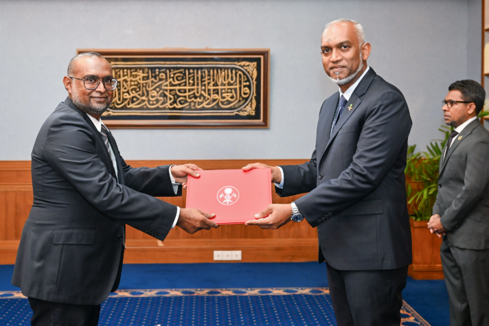 ސިވިލް ސާވިސްގެ ނާއިބު ރައީސްކަމަށް މުޖުތާޒް އައްޔަނުކުރަން މަޖިލީހުން ރުހުން ދީފި