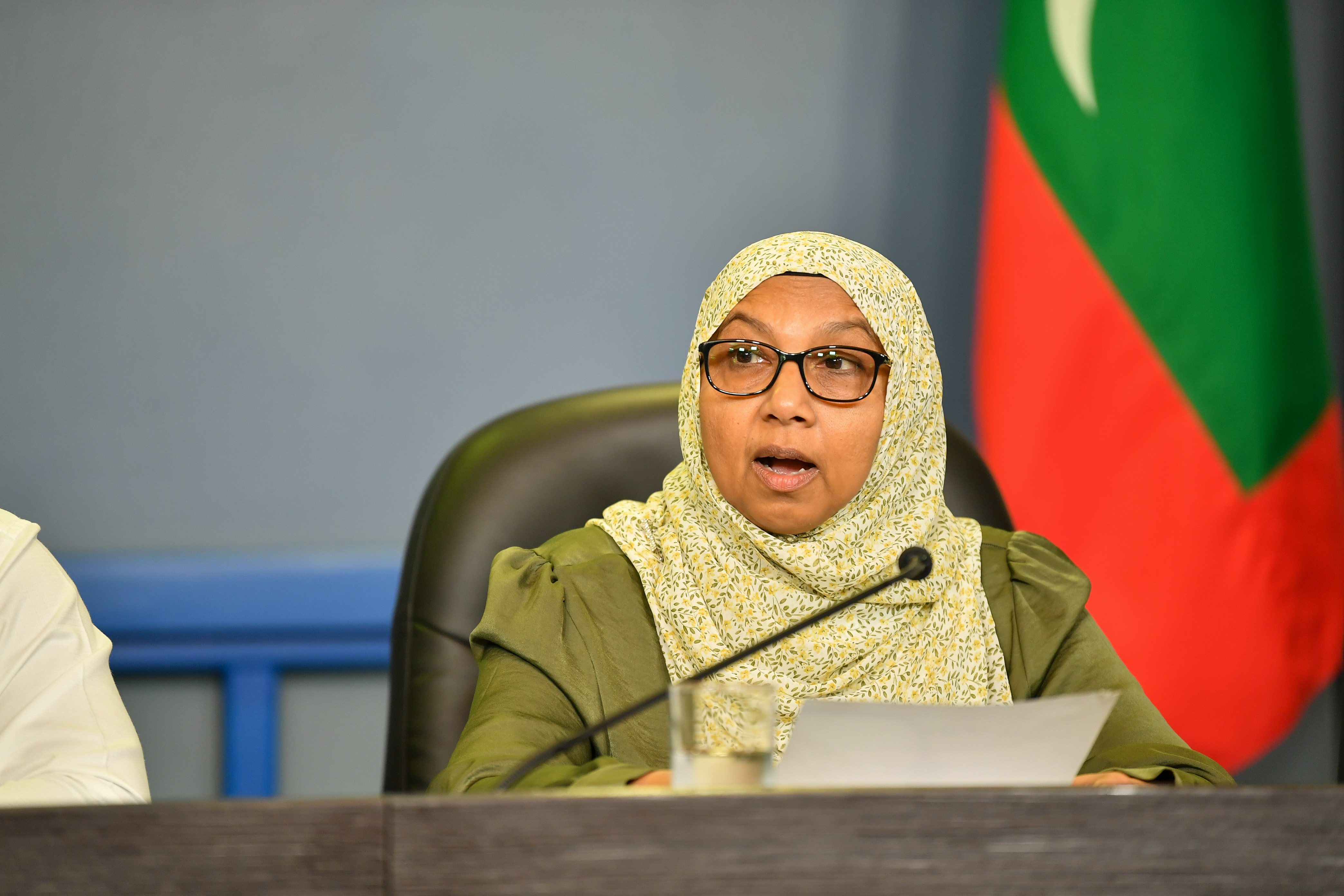 ސަރުކާރުގައި ތިބިއްޔާ ނުކުޅެދުންތެރިކަން ހުންނަ ފަރާތްތަކަށް ދޭ އެލަވަންސަށް ބަދަލު ގެންނާނަން: އާއިޝާ