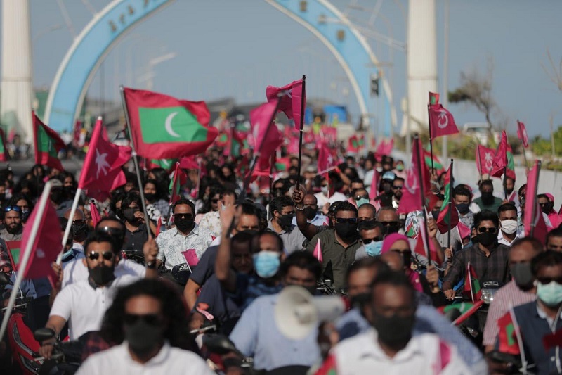 ކިތަންމެ އިންޒާރެއް ދިނަސް ޤައުމުގެ ހައްގުގައި ފަހަތަށް ނުޖެހޭނަން - އިދިކޮޅު