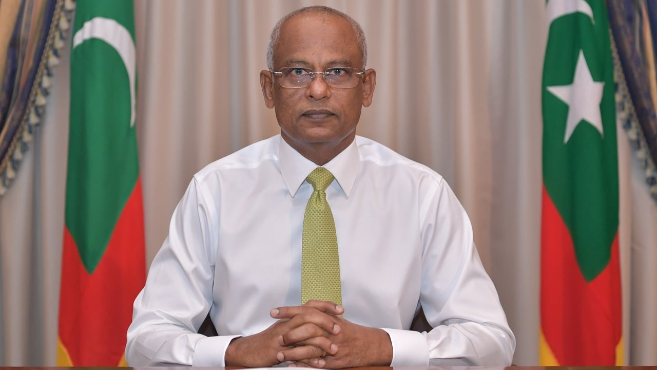 ލޯތްބާއި އޯގާތެރިކަމާއެކު ކުޑަކުދިން ބަލައިބޮޑުކުރުމަށް ރައީސް އެދިވަޑައިގެންފި