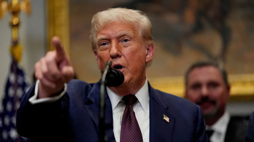 ރަޝިއާއާއެކު ވިޔަފާރިކުރުން ހުއްޓާނުލައިފިނަމަ އިންޑިއާ މުދަލުން ނަގާ ޓެރިފް އިތުރަށް ބޮޑު ކުރާނަން: ޓްރަމްޕު