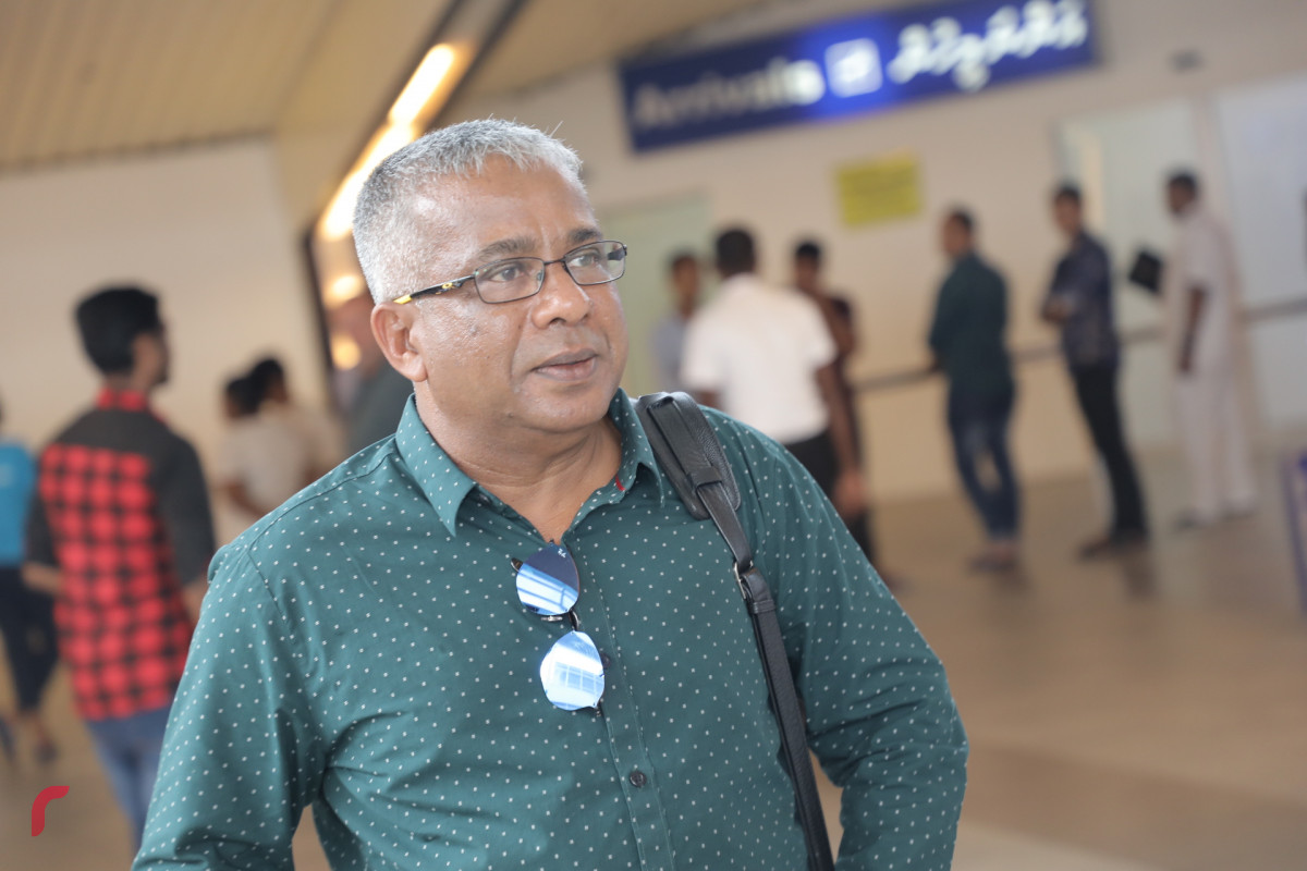 ރައީސްކަން ކޮށްފައިވާ އެމްޑީޕީ މެންބަރަކު ޕާޓީން ވަކިކުރެވިގެން ނުވާނެ: އަކްރަމް