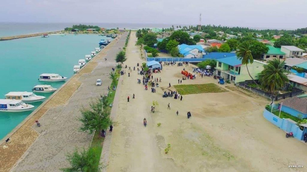 މަރުގެ މައްސަލައާ ގުޅިގެން މަނަދޫއަށް އަރައިފައިބާ މީހުންގެ މައުލޫމާތު ހޯދަނީ