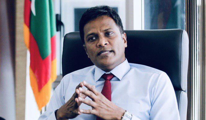 ކޯވިޑް-19ގެ ނުރައްކާ ނެތް ރަށްތަކުގެ މިސްކިތްތައް ހުޅުވާލުމަށް އުމަރު ނަސީރު ގޮވާލައްވައިފި