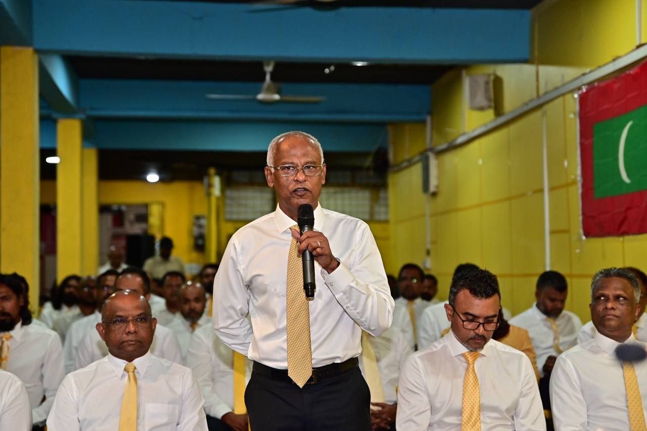 ޤައުމުގެ ހާލަތު ވަރަށް ނާޒުކު، ރައްޔިތުންގެ އަތްމައްޗަށް ބާރުތައް ނަގަންވީ ވަގުތު ޖެހިއްޖެ: ރައީސް ސޯލިހް