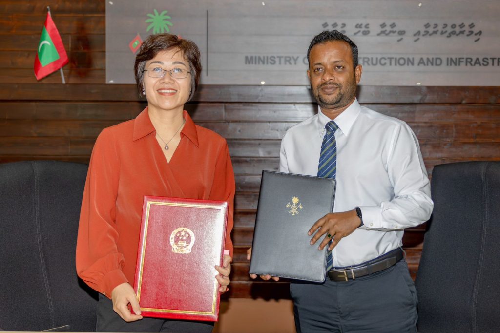 ޗައިނާގެ އެހީގައި ގާއިމުކުރި ޑީސެލިނޭޝަން ޕްލާންޓްތައް ދިވެހި ސަރުކާރާއި ހަވާލުކޮށްފި