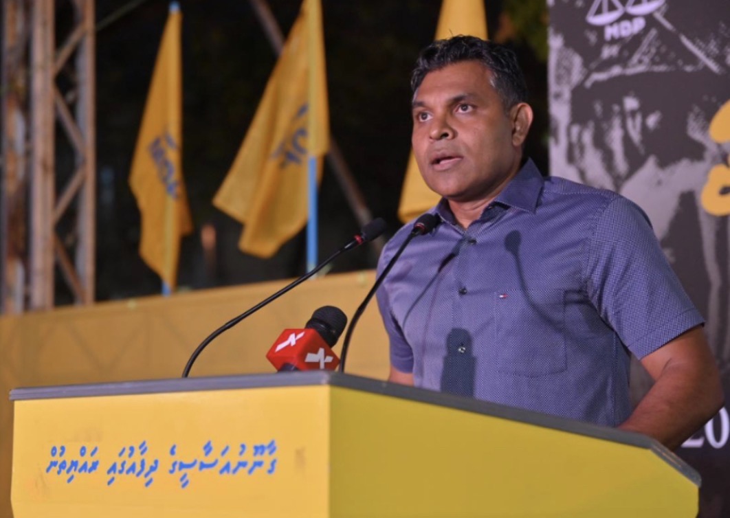 ވެރިކަމުގައި ތާއަބަދު ތިބެން މަސައްކަތް ފަށައިފިނަމަ ހަމަޖެހުން ގެއްލޭނެ: ފައިސަލް