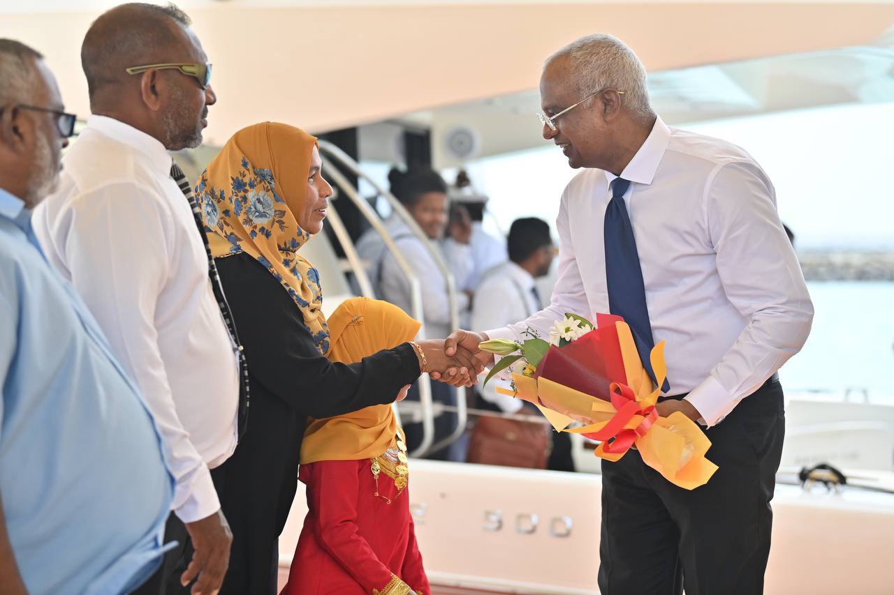 މާމެންދޫއިންވެސް ރައީސަށް ހޫނު މަރުހަބާއެއް!