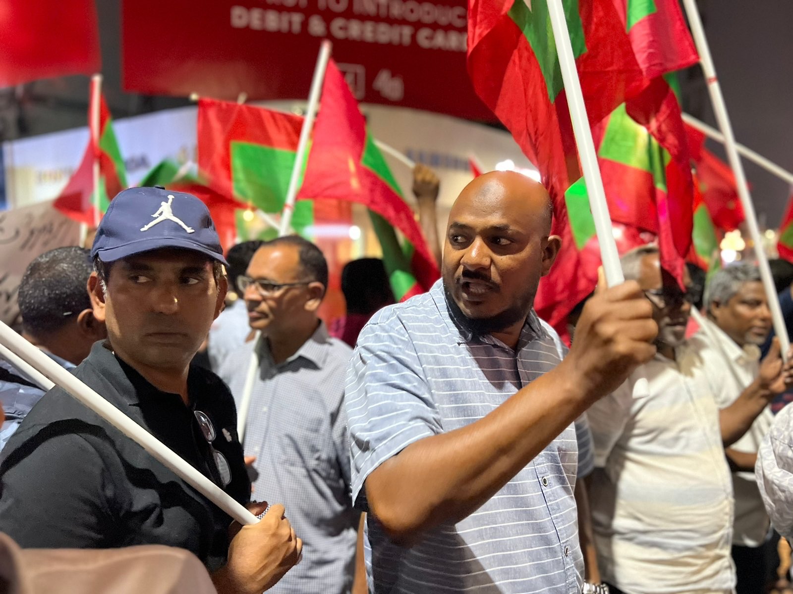 މި ސަރުކާރުން ހެދި ގޯސްތަކުން ރައީސް ނަޝީދަށް ނުރެކެވޭނެ: ސުޖާއު