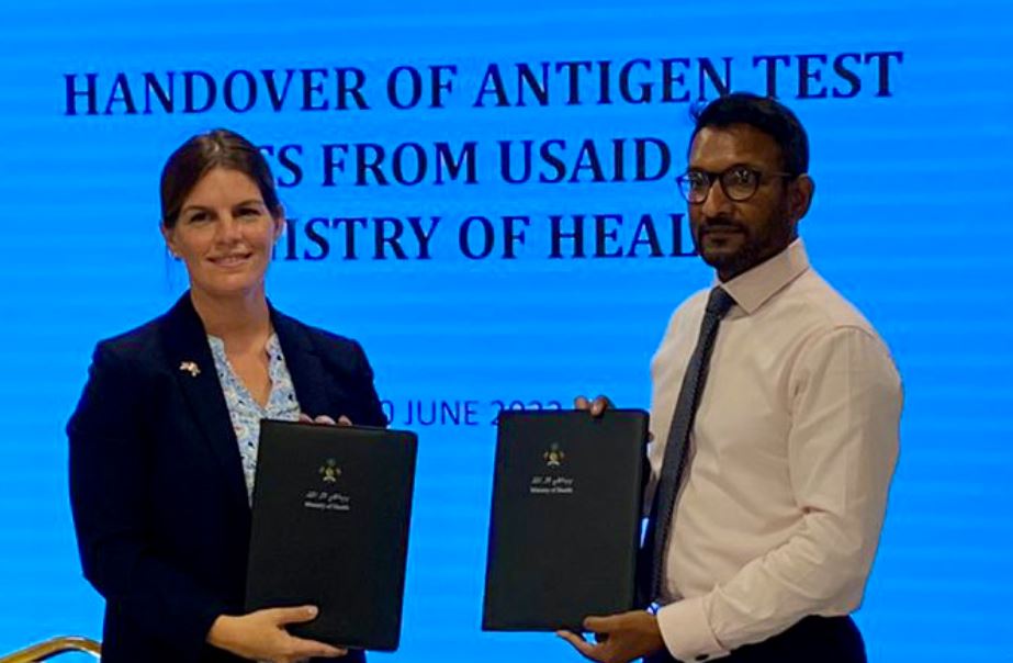 އެމެރިކާއިން ރާއްޖެއަށް 200000 ކޯވިޑް ޓެސްޓް ކިޓް