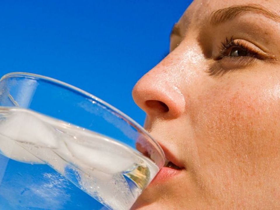 ފެން ބުއިމަށް އެންމެ ރަނގަޅު ވަގުތަކީ ކޮބާ؟