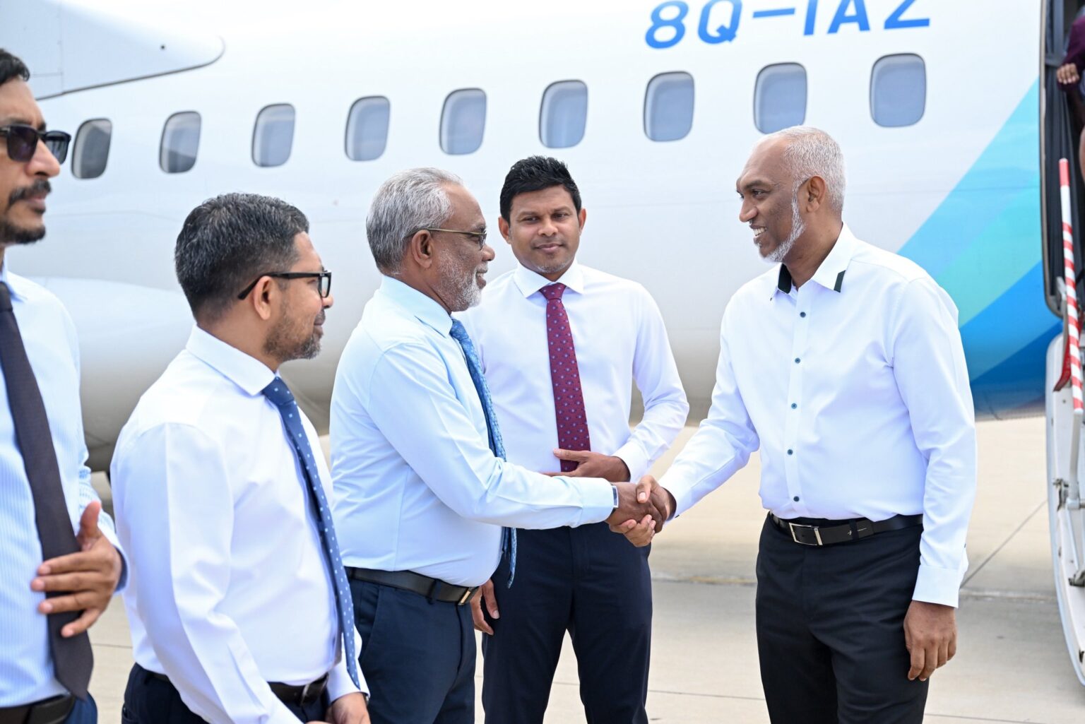 ރައީސް މުޢިއްޒު މިލަދުންމަޑުލު ދެކުނުބުރިއަށް ކުރެއްވި ދަތުރުފުޅު ނިންމަވާލައްވައިފި