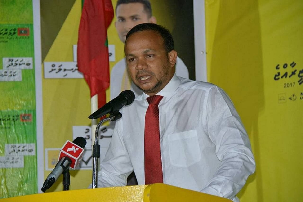 މީހަކު "ލާދީނީ" ކުރުމާ، "ކާފަރު" ކުރުމަކީ ތަފާތު ދެކަމެއް - ޢަލީ ޙުސައިން